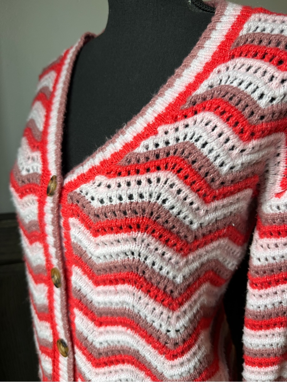 Maurice’s Women’s Pink & Coral Striped V-Neck Button Cardigan Sweater XS - Picture 2 of 7